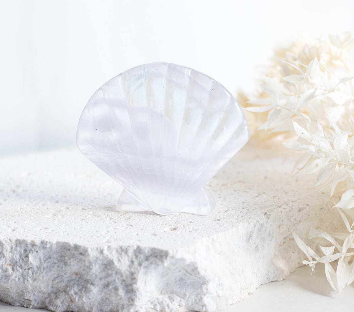 Lavender Fluorite Mermaid Clam