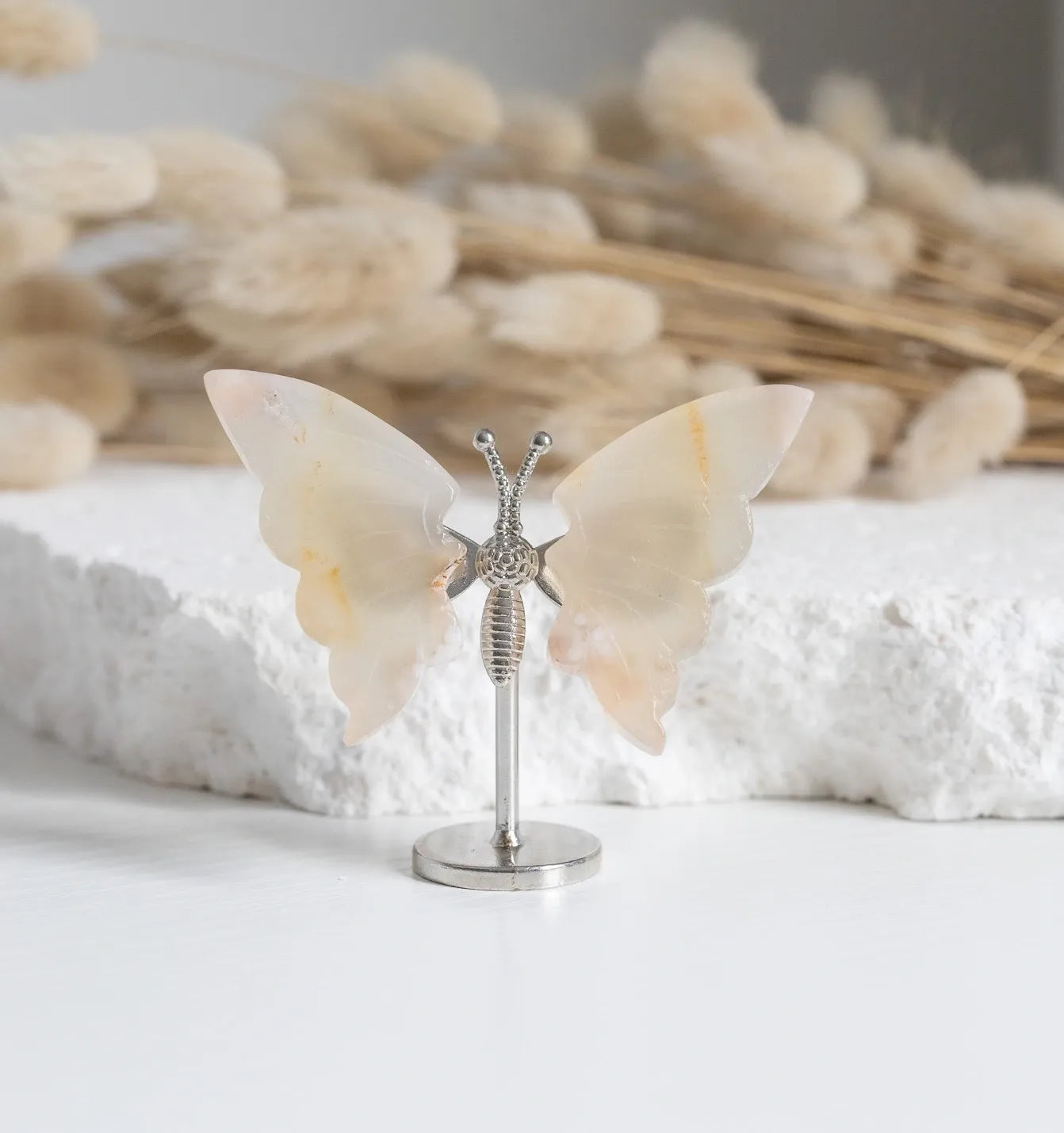 Flower Agate mini Butterfly on stand