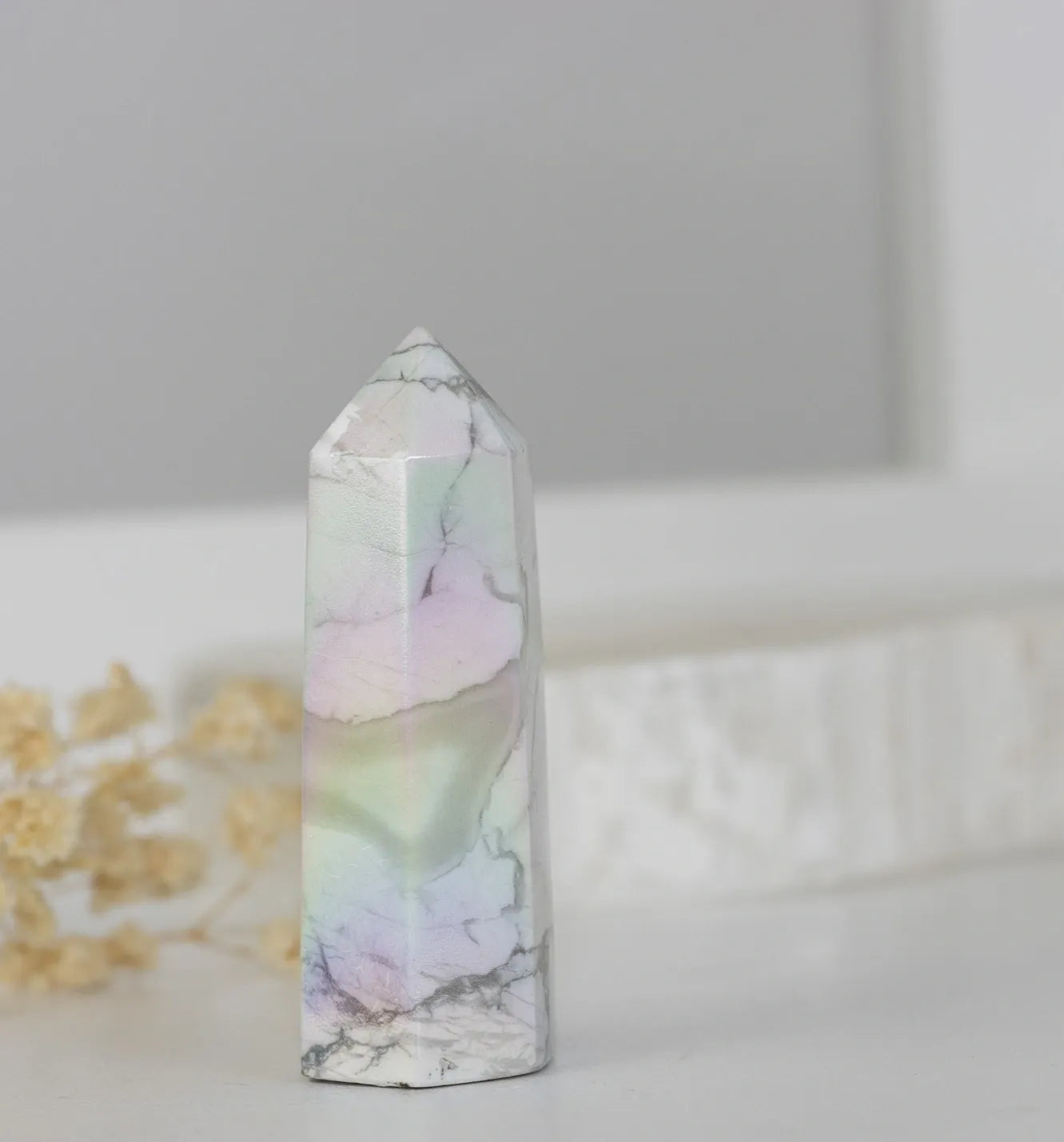 Howlite Aura Tower