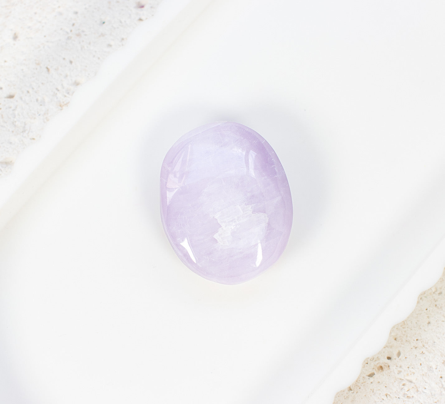 Kunzite Palmstone 39g