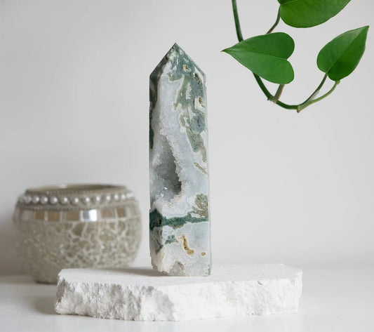 Large Green Moss Agate tower