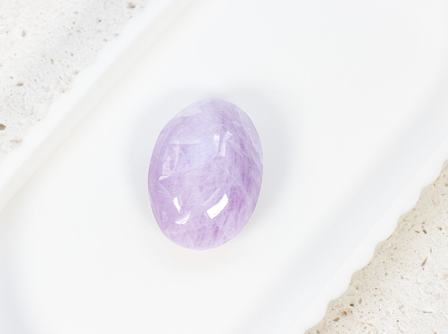 Kunzite Palmstone 46g