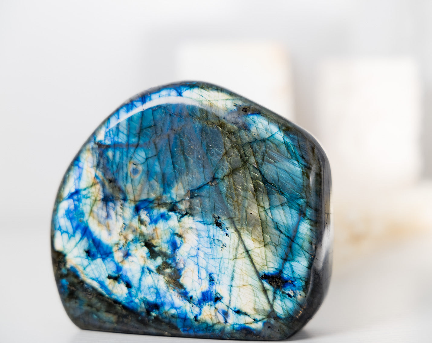 Gorgeous 1kg Labradorite Freeform