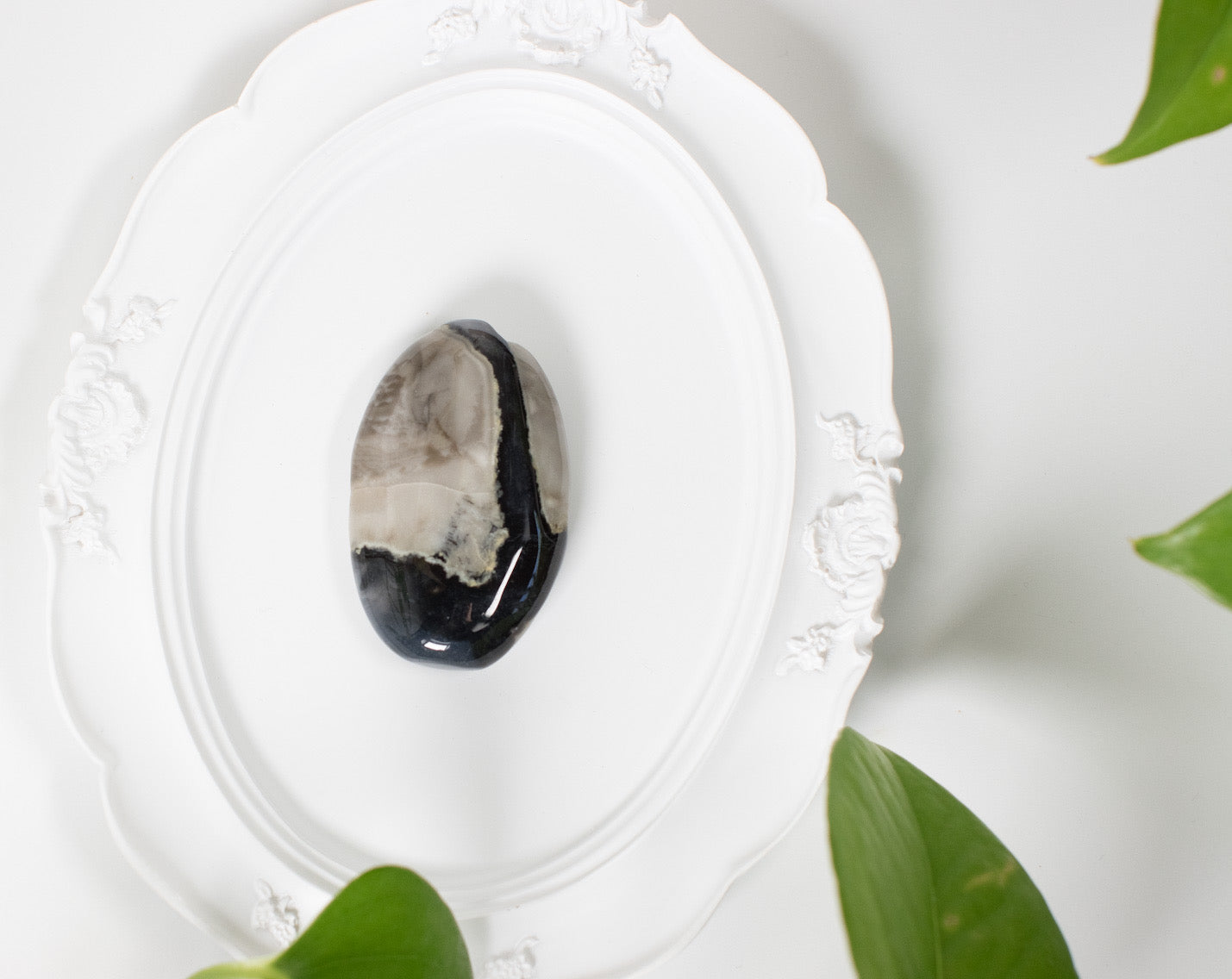 Volcano Agate Palmstone