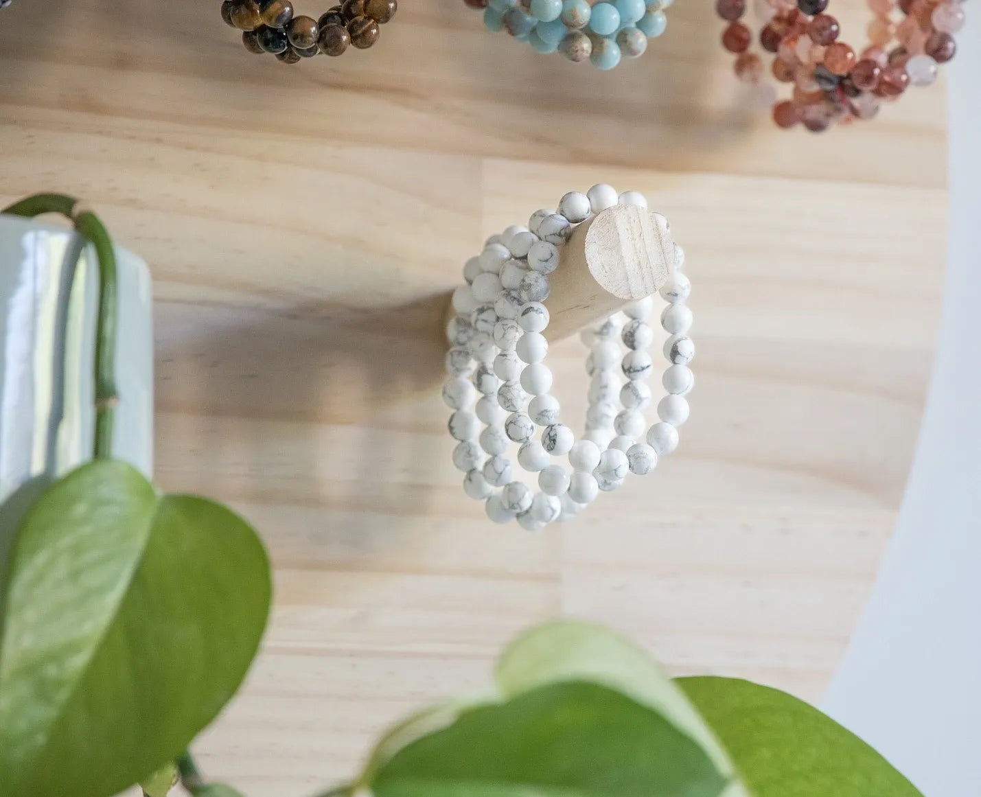 8mm White Howlite Bracelet