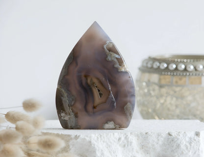 Black Flower Agate Flame