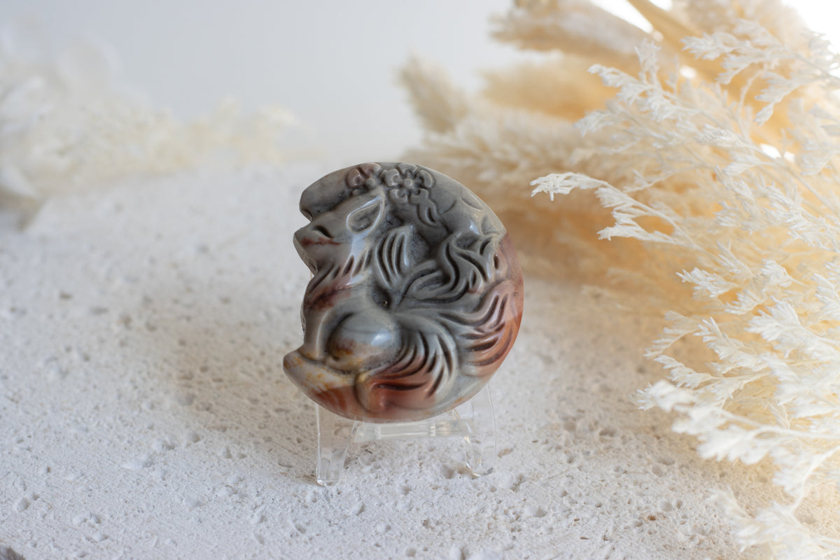 Mongolian Alashan Nine-Tailed Fox Moon Carving