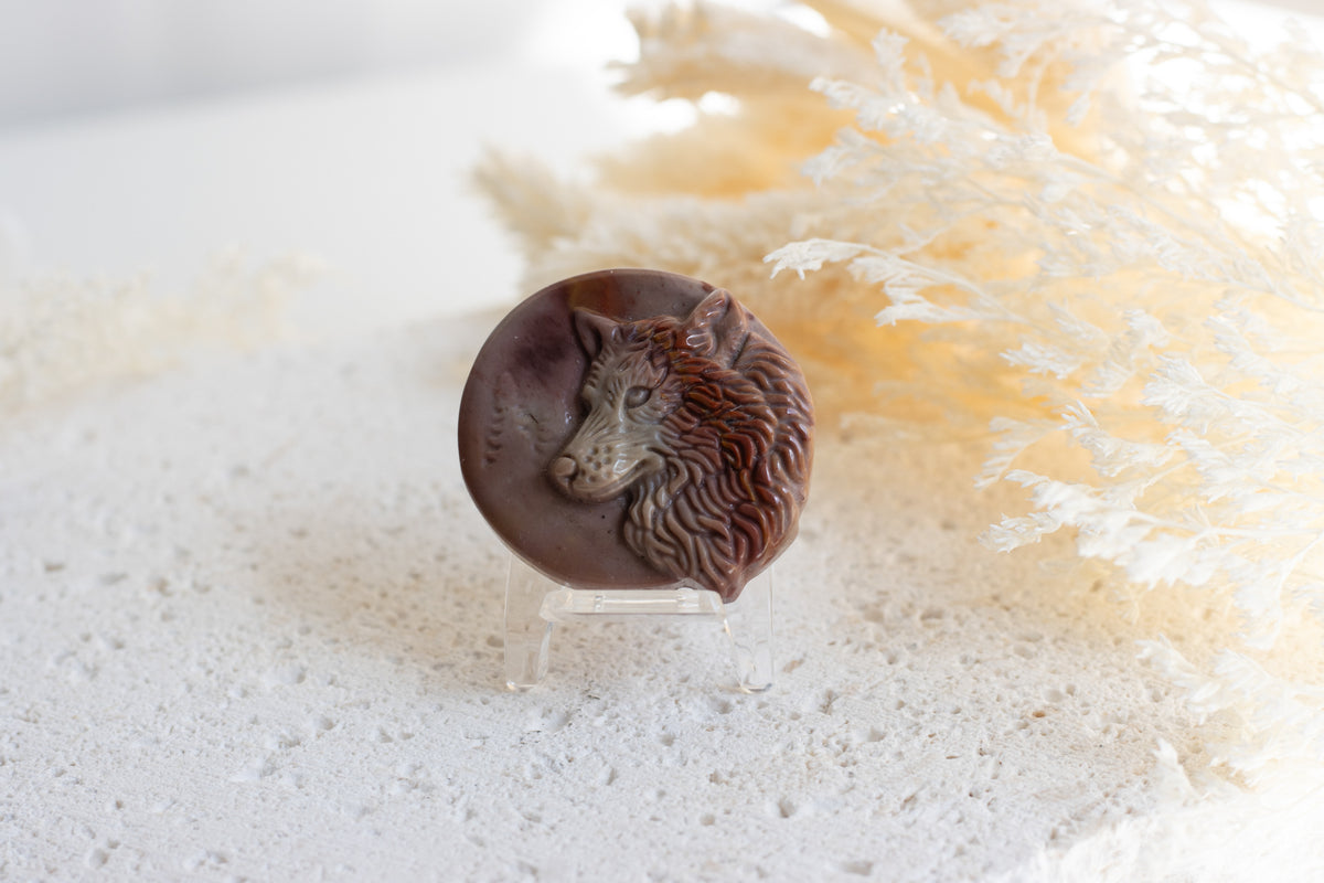 Mongolian Alashan Wolf & Full Moon Carving