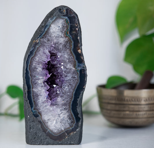 Gorgeous Amethyst Cathedral 2.2kg